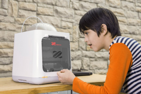 Изображение 3D принтер XYZPrinting da Vinci Nano W (белый) который можно купить в интернет-магазине 3DSYSTEM в Санкт-Петербурге